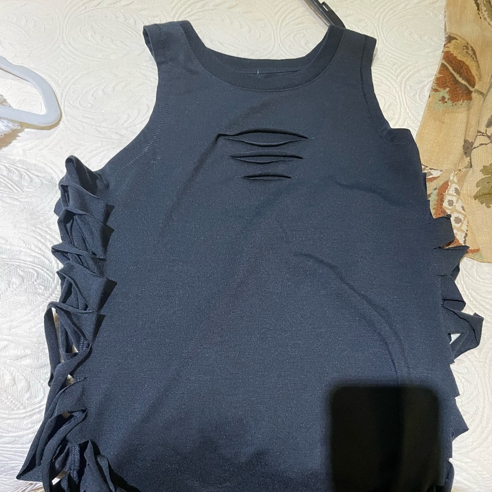 COPY - All Yoga Cut it out tank BLACK size small